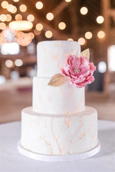 how much are fake wedding cakes